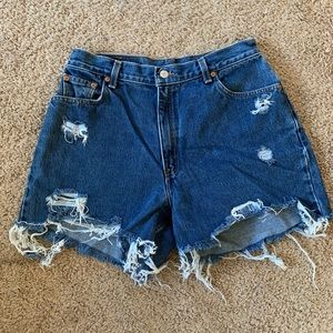Levi 650 Cut-Off Jean Shorts